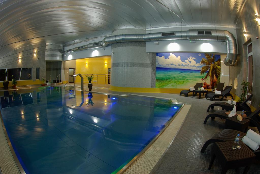 Majewski Hotel & Spa Мальборк Экстерьер фото