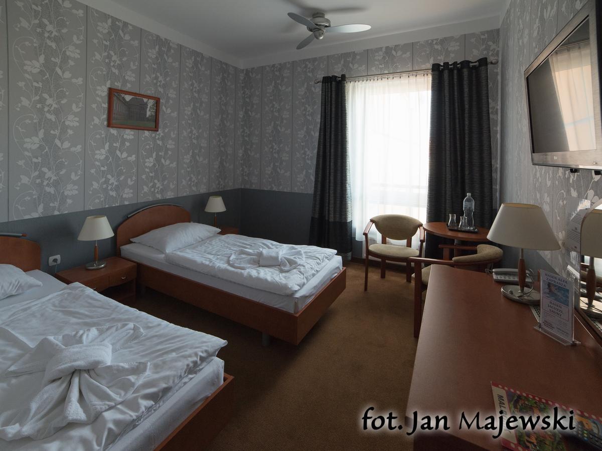 Majewski Hotel & Spa Мальборк Экстерьер фото