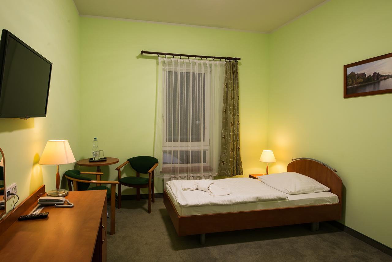 Majewski Hotel & Spa Мальборк Экстерьер фото